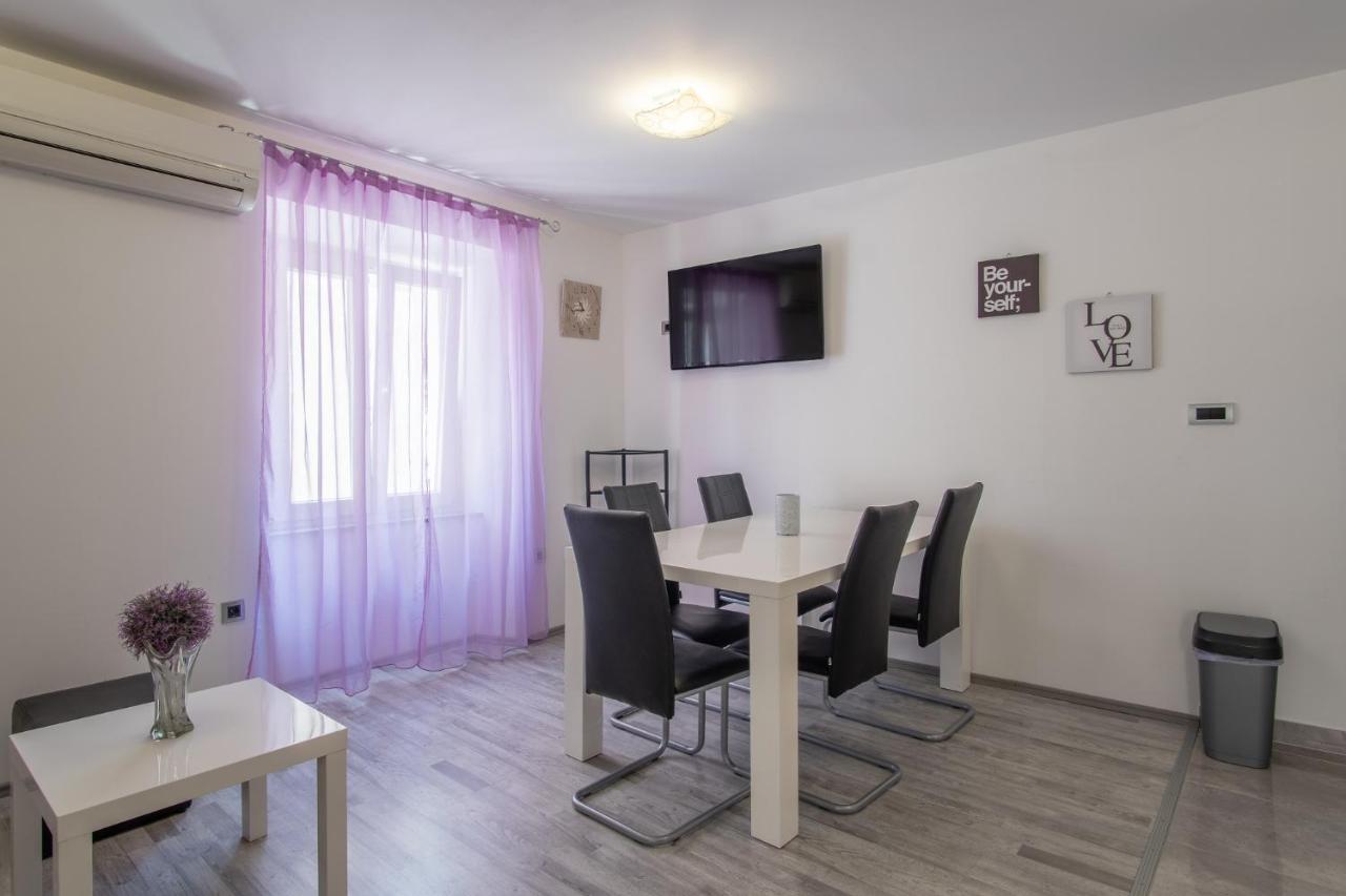 Private Holliday Apartment Pag Town Zewnętrze zdjęcie
