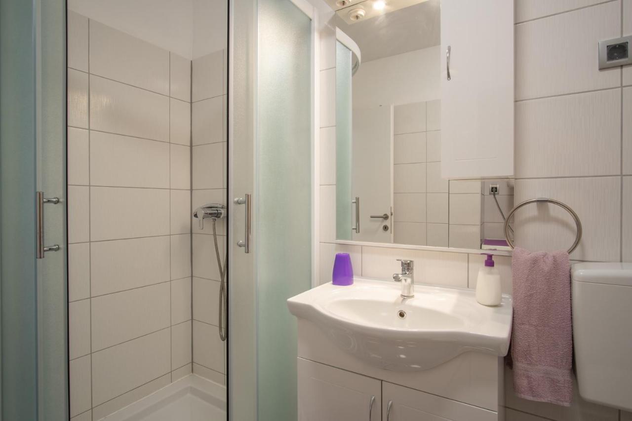 Private Holliday Apartment Pag Town Zewnętrze zdjęcie